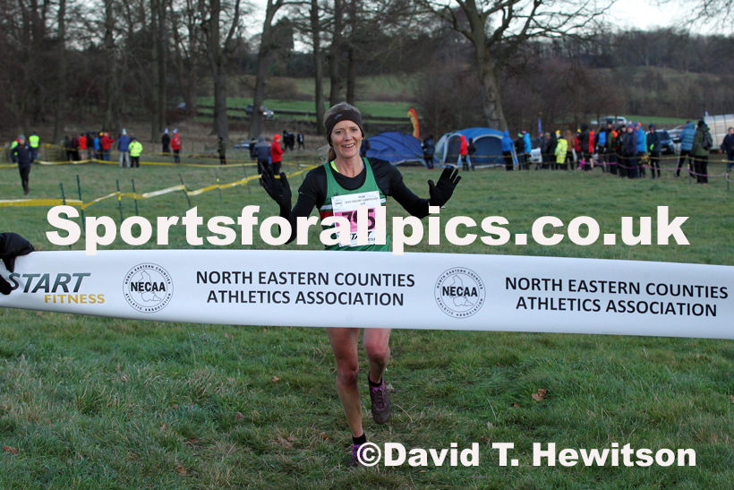 Senior womens cross country, 2019 North Eastern Cross Country Champs., Alnwick, Northumberland.  Photo: David T. Hewitson/Sports for All Pics